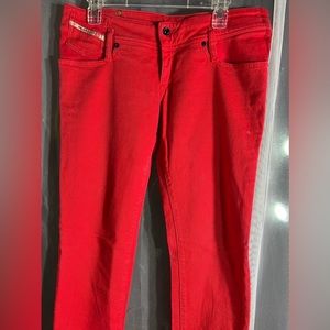 Diesel very cute and comfortable red jeans. Good quality material. Nice design.